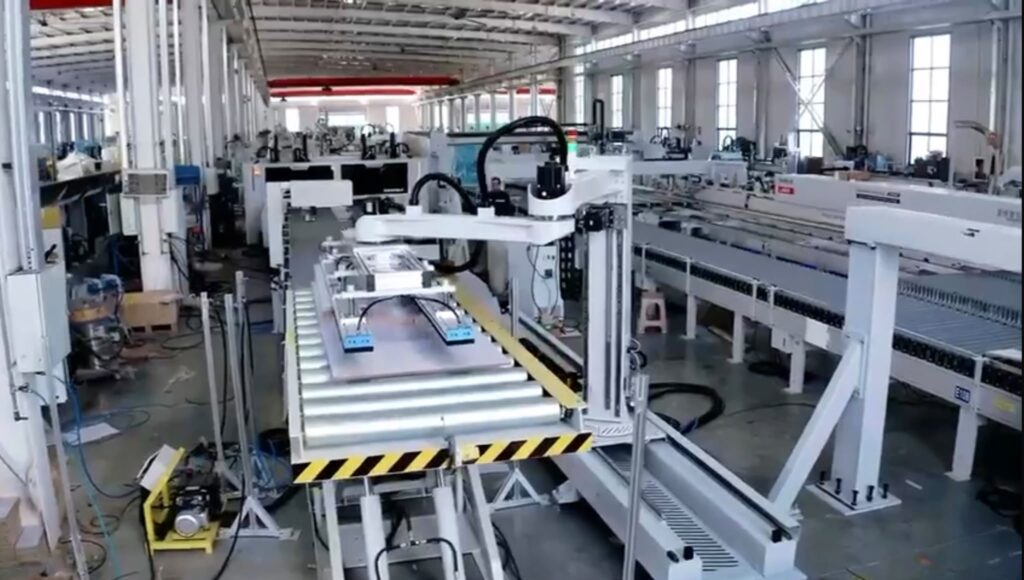 Linea di foratura automatica con carico e scarico robotizzato